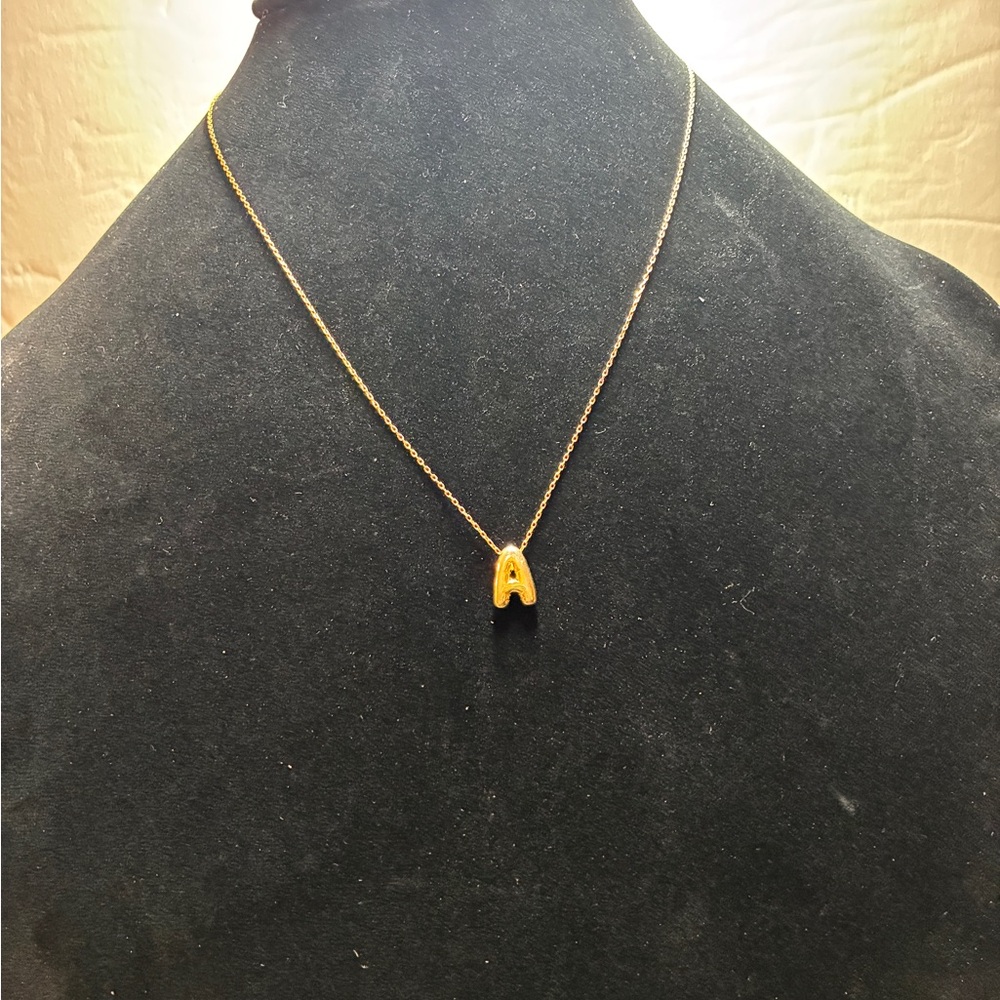 Vintage Signed “SU CZ CN” Letter “A” on a Gold Toned Chain Chain 18 - 21” Inches